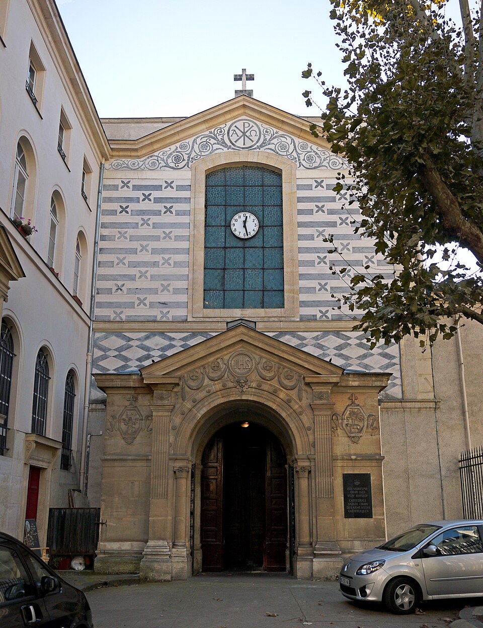 cathédrale Sainte-Croix-Saint-Jean-des-Arméniens（France）