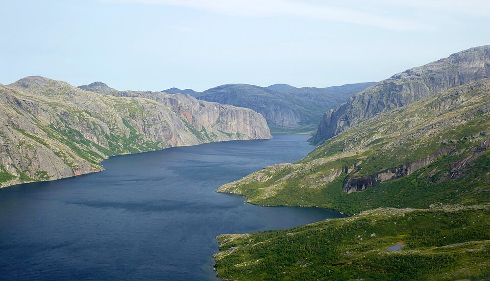 Akami-Uapishkᵘ-KakKasuak-Mealy Mountains National Park Reserve（Canada）