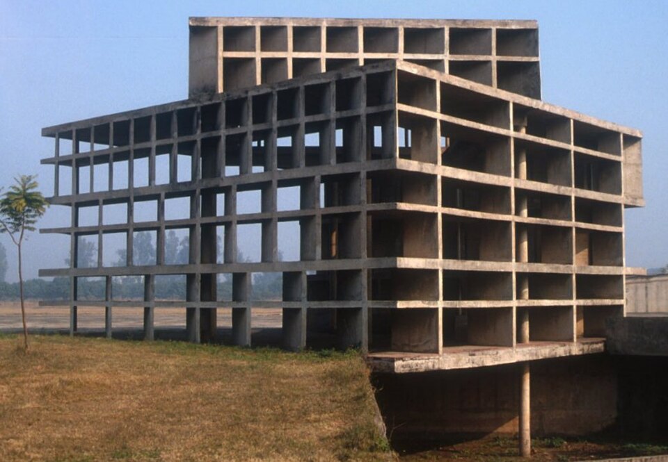 Tower of Shadows（India）