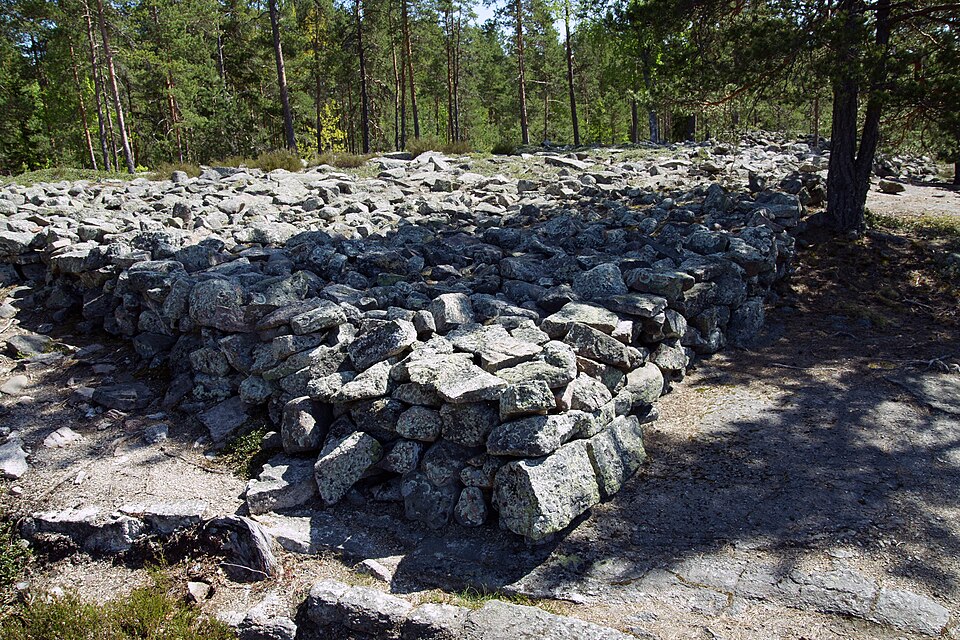 Sammallahdenmäki（Finland）