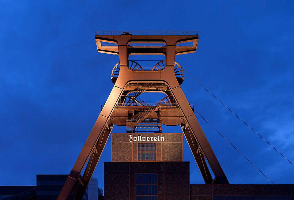 Zollverein Coal Mine Industrial Complex（Germany）