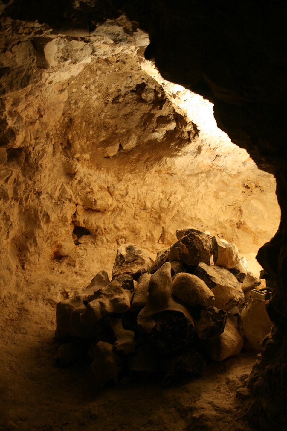 Neolithic flint mines of Spiennes（Belgium）