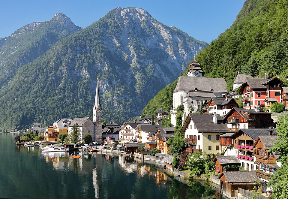 Hallstatt-Dachstein Salzkammergut cultural landscape（Austria）