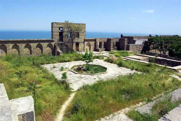 Citadel, Ancient City and Fortress Buildings of Derbent（Russia）