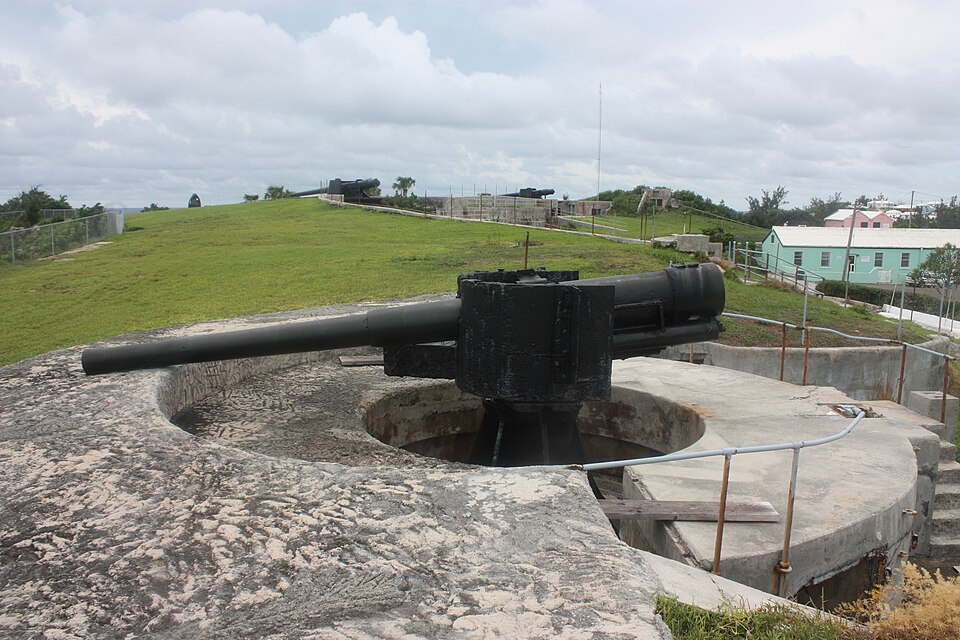 St George and Related Fortifications（United Kingdom）