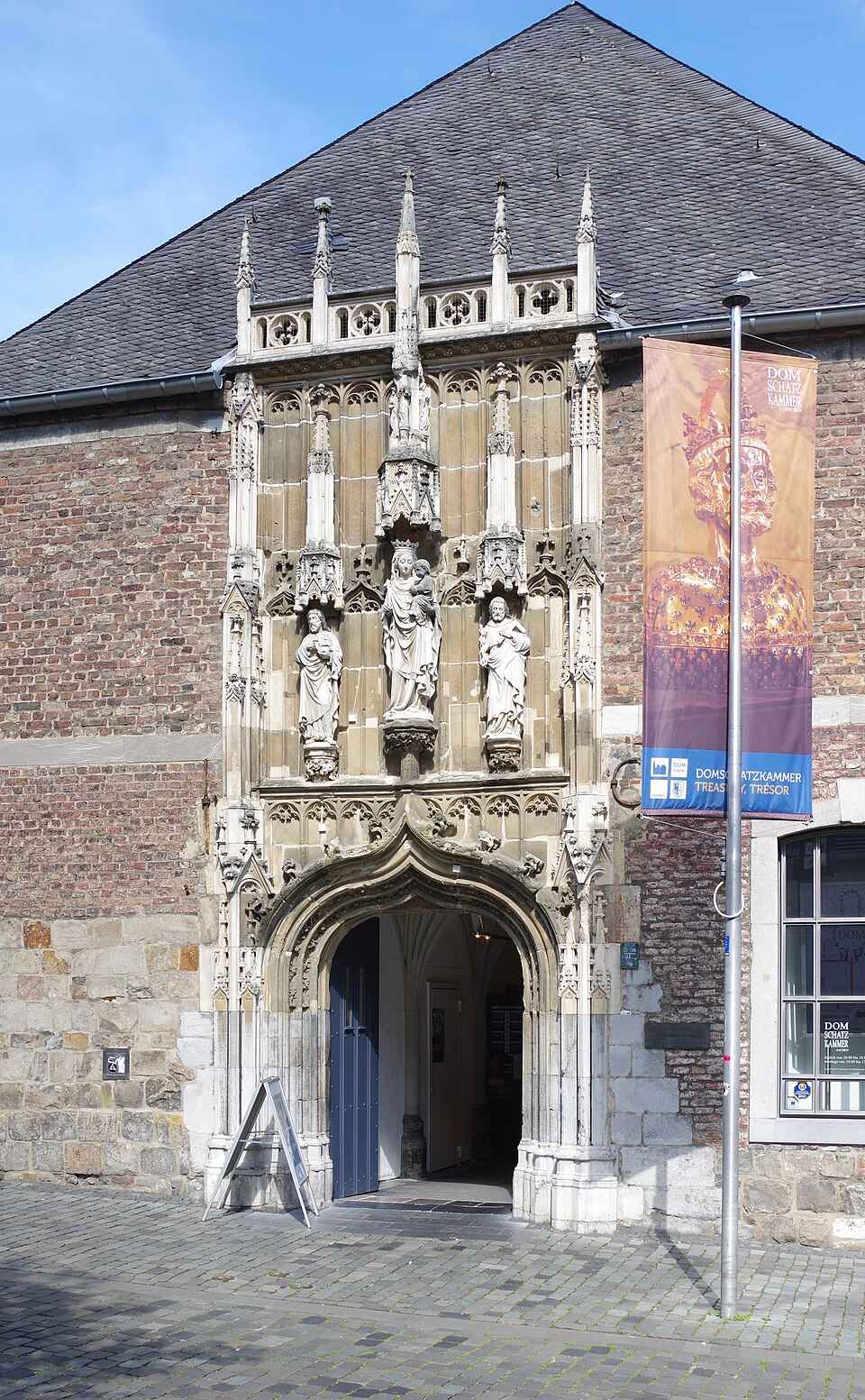 Aachen Cathedral Treasury（Germany）