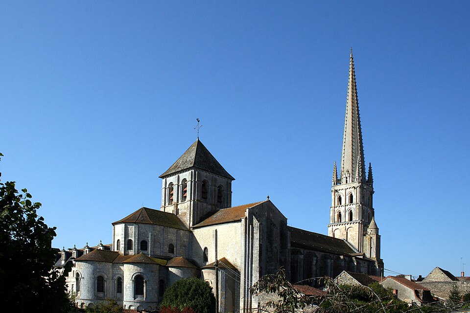Abbey Church of Saint-Savin-sur-Gartempe（France）